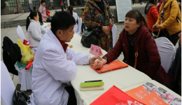 市中医医院参加 “公益星期六——市民志愿服务日” 活动受好评¬¬