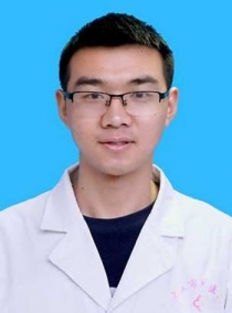 柏辉