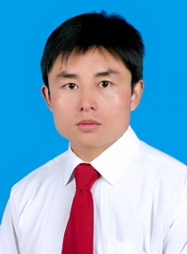袁新华